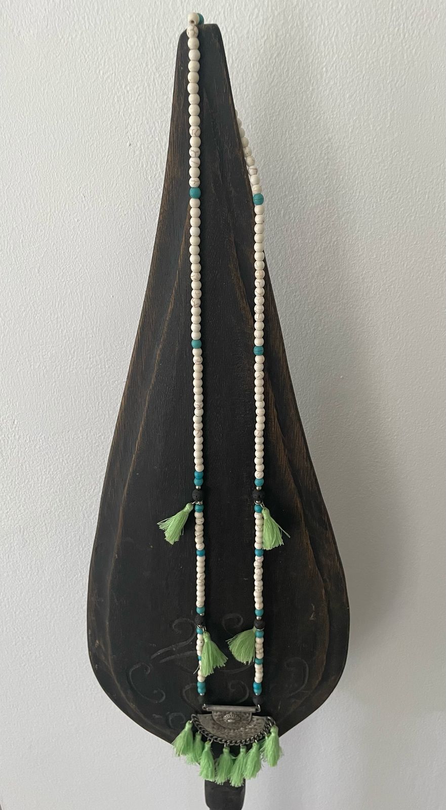 Sautoir Tassel Putih - Fait main