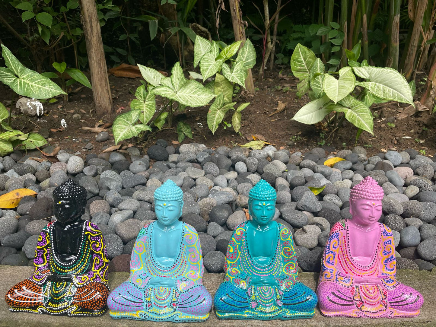 Statuette de Bouddha multicolore en résine - Fait main