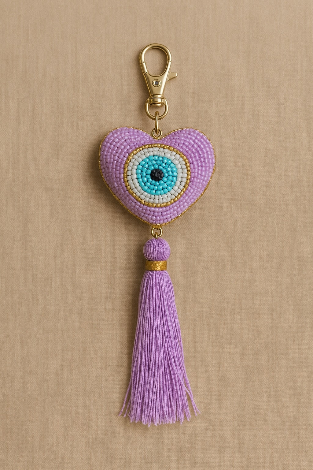 L'œil du Diable : un accessoire mystique et raffiné pour votre sac - fait main