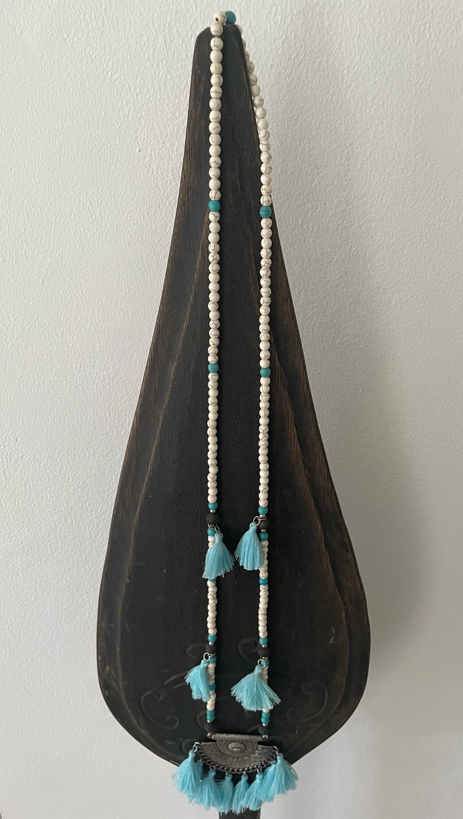 Sautoir Tassel Putih - Fait main