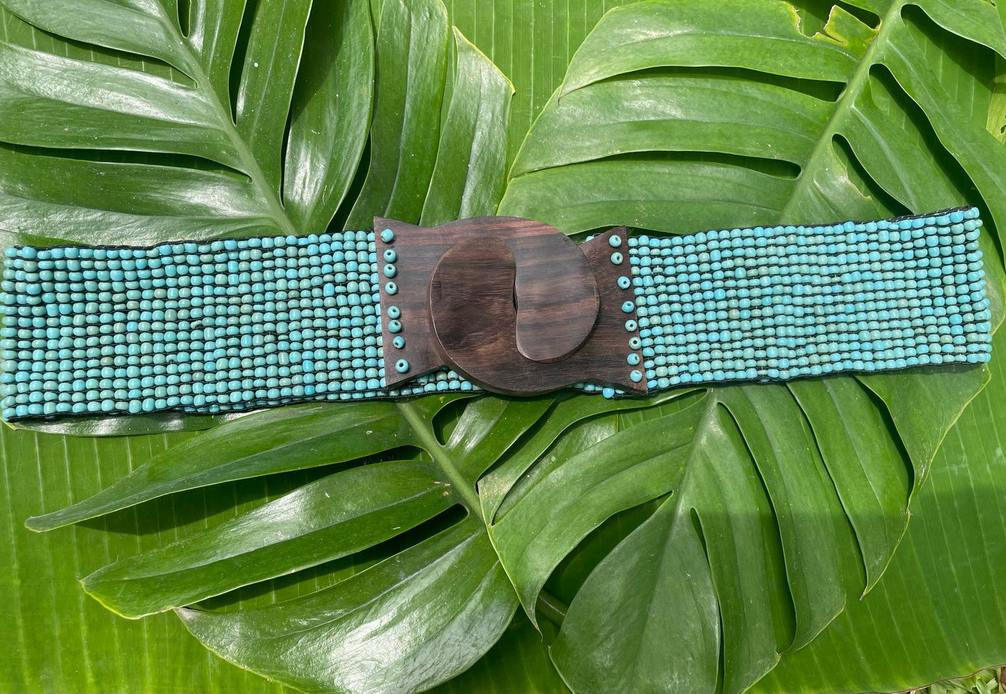 Ceinture Unie en Perles et Bois – Élégance Artisanale - Fait main